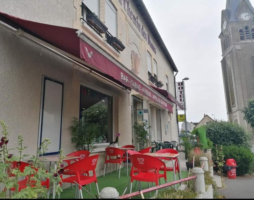 Logis Hotel & Restaurant Du Chemin Des Dames Corbeny エクステリア 写真