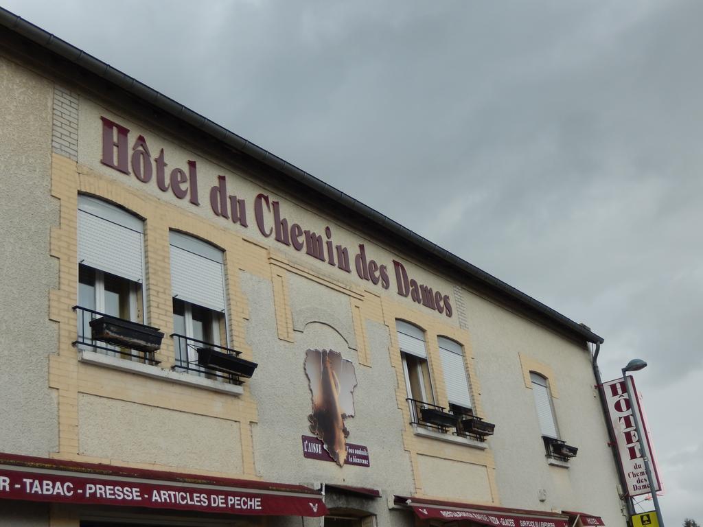 Logis Hotel & Restaurant Du Chemin Des Dames Corbeny エクステリア 写真