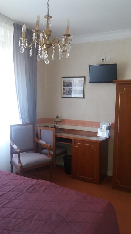 Logis Hotel & Restaurant Du Chemin Des Dames Corbeny エクステリア 写真