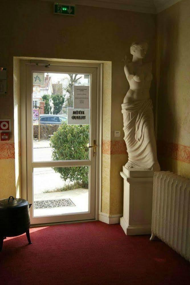Logis Hotel & Restaurant Du Chemin Des Dames Corbeny エクステリア 写真